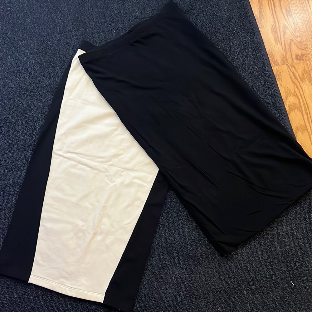 Express Bodycon Skirt Bundle - M